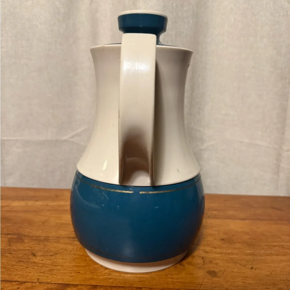 Vintage Thermos Pitcher #570 Plastic&Insulated Glass- Hot/Cold - Twist Off Lid